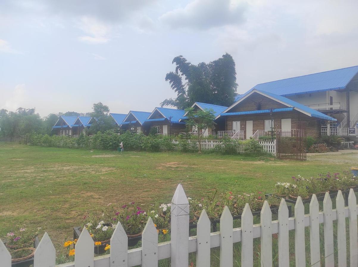 Changs Resort Kaharpara ภายนอก รูปภาพ